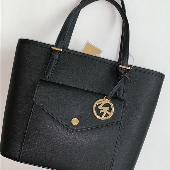 Michael Kors Handbags - 💕Host pick 💕 Michael Kors NWT • make an offer!!!